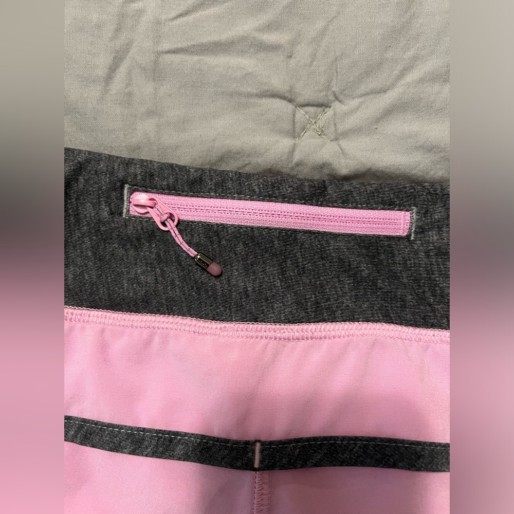 Lululemon Speed Short- Luxtreme Vintage Baby Pink- Size 10 - Picture 7 of 7